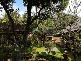 The Ning Beach & Villa