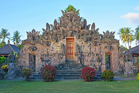 The Ning Beach & Villa