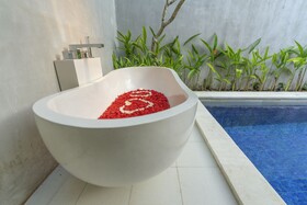 18 Suite Villa Loft @ Kuta