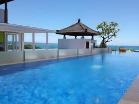 Kuta Beach Hotel