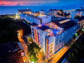 Kuta Beach Hotel