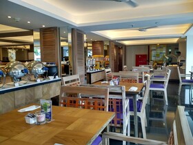Kuta Beach Hotel