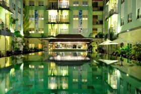 HARRIS Hotel & Residence Riverview Kuta Bali