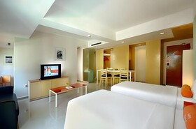HARRIS Hotel & Residence Riverview Kuta Bali