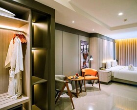 HARRIS Hotel & Residence Riverview Kuta Bali