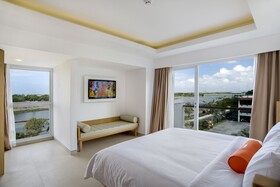 Harris Hotel Kuta Galeria
