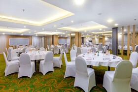 Harris Hotel Kuta Galeria