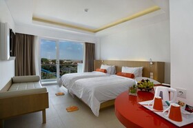 Harris Hotel Kuta Galeria