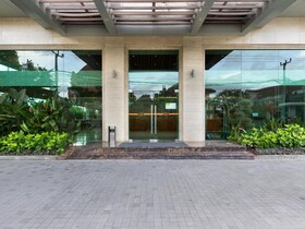 Harris Hotel Kuta Galeria