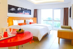Harris Hotel Kuta Galeria