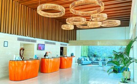 Harris Hotel Kuta Galeria