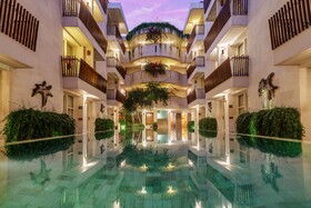 Holiday Inn Express Bali Sunset Road