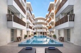 Holiday Inn Express Bali Sunset Road