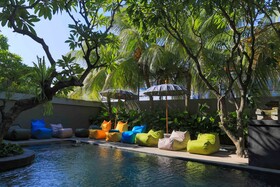 Interconnection Kuta Hostel