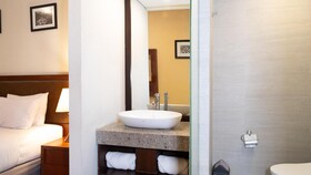 Kutabex Beach Front Hotel