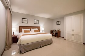 Kutabex Beach Front Hotel