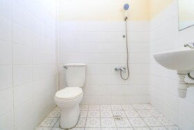 Nan Berlian Inn by OYO Rooms