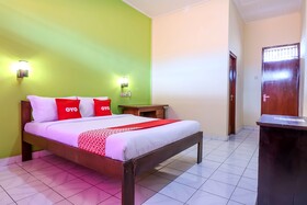 Nan Berlian Inn by OYO Rooms