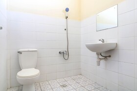 Nan Berlian Inn by OYO Rooms