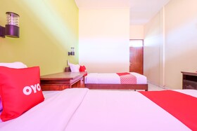 Nan Berlian Inn by OYO Rooms