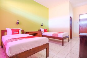 Nan Berlian Inn by OYO Rooms