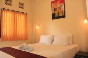 OYO 90376 Rabasta Kuta Residence