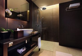 THE 1O1 Bali Fontana Seminyak