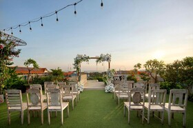 The Akmani Legian