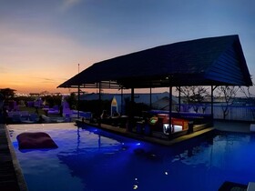 The Akmani Legian