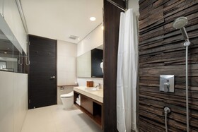The Akmani Legian