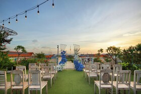 The Akmani Legian