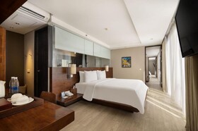 The Akmani Legian