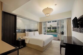 The Akmani Legian