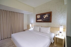 The Akmani Legian