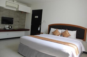 The Kanjeng Suites Kuta Galeria - Bali