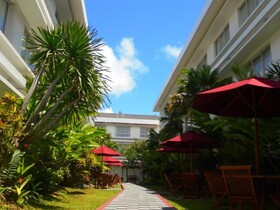 The Kanjeng Suites Kuta Galeria - Bali