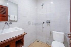 The Kanjeng Suites Kuta Galeria - Bali