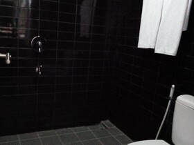 The Kanjeng Suites Kuta Galeria - Bali