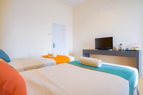 The Sunset Point Hotel