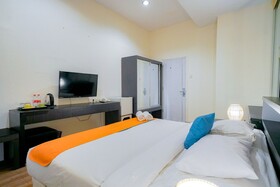 The Sunset Point Hotel