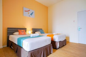 The Sunset Point Hotel