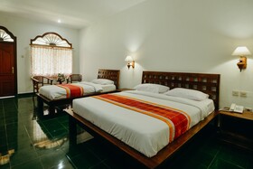 Three Brothers Inn