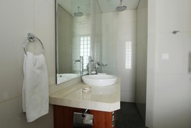 AQ-VA Hotel & Villas