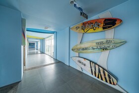 Bliss Surfer Hotel