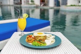 Bliss Surfer Hotel