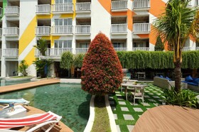 Bliss Surfer Hotel