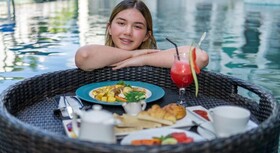 Bliss Surfer Hotel