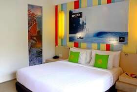Bliss Surfer Hotel