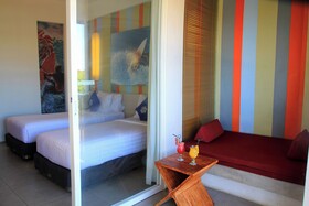 Bliss Surfer Hotel