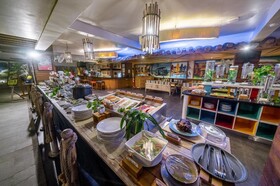 Bliss Surfer Hotel